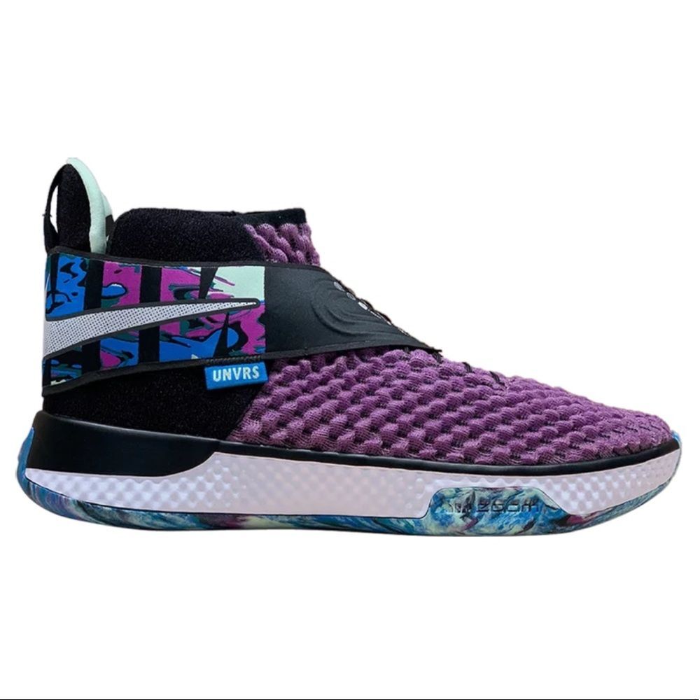 Nike Air Zoom UNVRS Basketball Shoes